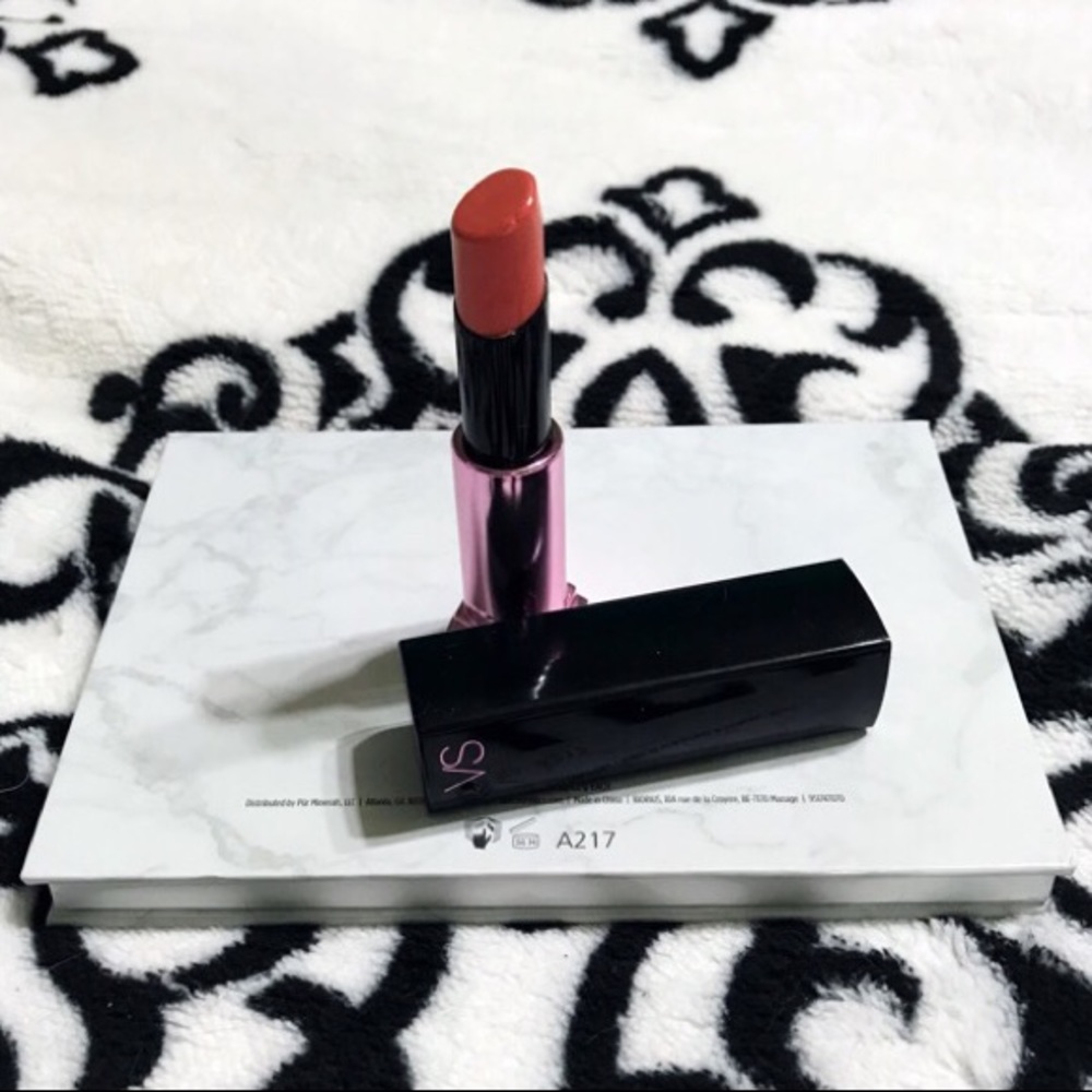 Victoria Secret Lipstick.